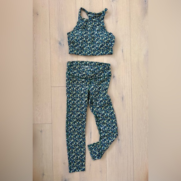 Outdoor Voices Tops - Outdoor Voices TechSweat Set